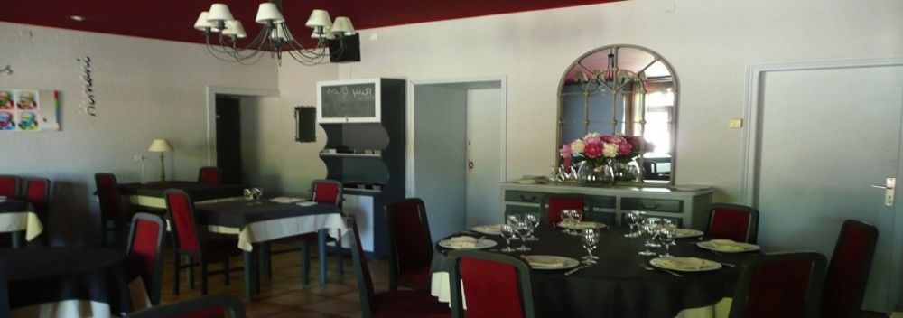 Le Victor Hugo - Hotel Et Restaurant - Logis Hotels Saint-Céré Kültér fotó