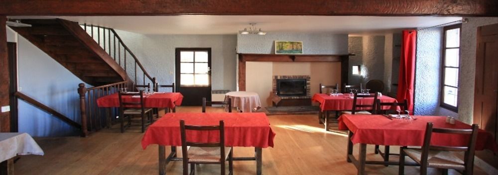 Le Victor Hugo - Hotel Et Restaurant - Logis Hotels Saint-Céré Kültér fotó