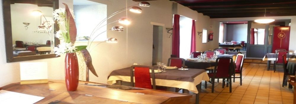 Le Victor Hugo - Hotel Et Restaurant - Logis Hotels Saint-Céré Kültér fotó